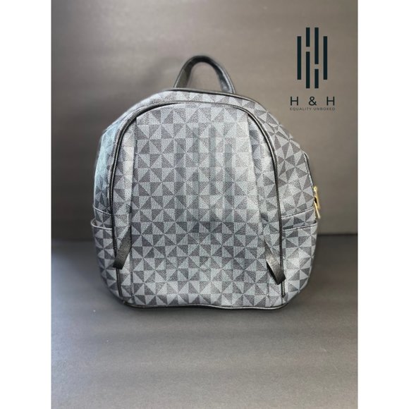 Backpack - Picture 1 of 3